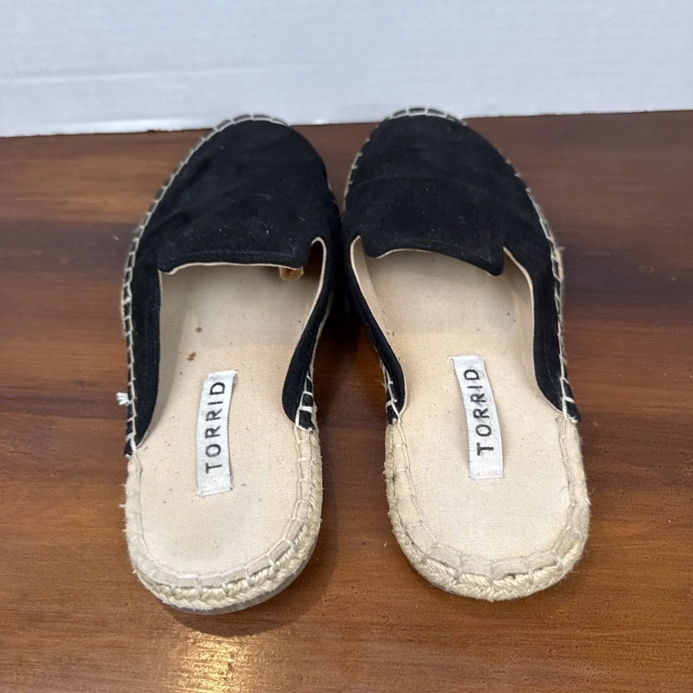 Women's Torrid‎ Black Espadrille Flats Size 7.5WW